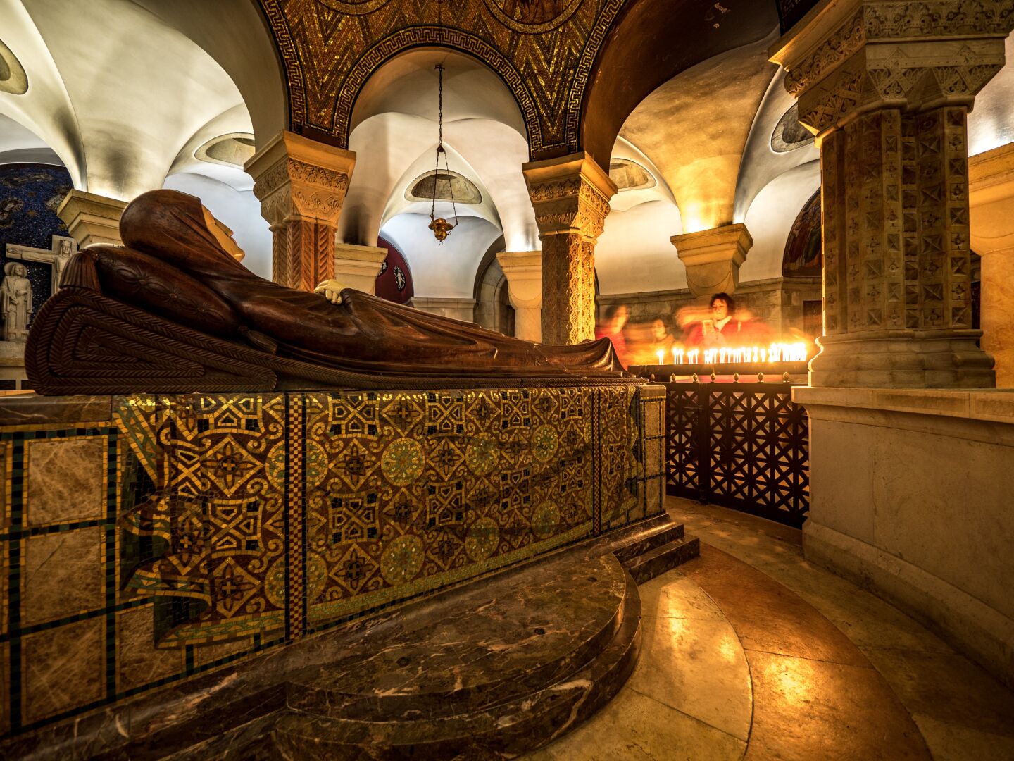 #Jerusalem #SilentSunday 
Image metadata: 7mm | 1/1s @ f4, ISO 100