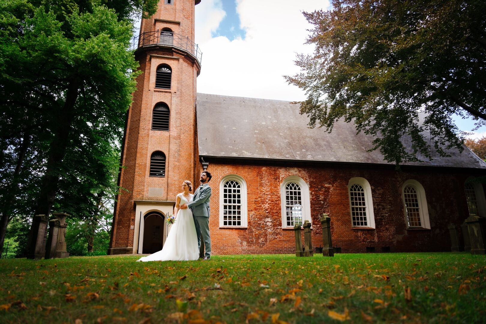 #wedding - Photo taken in Aug 2022
Image metadata: Sony ILCE-7M4, FE 24-105mm F4 G OSS | 24mm | 1/160s @ f4, ISO 125